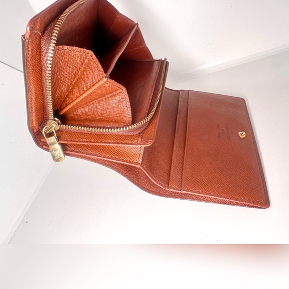 Good condition authentic Louis Vuitton Monogram zip around Tresor Wallet MI0924 - Picture 6 of 16